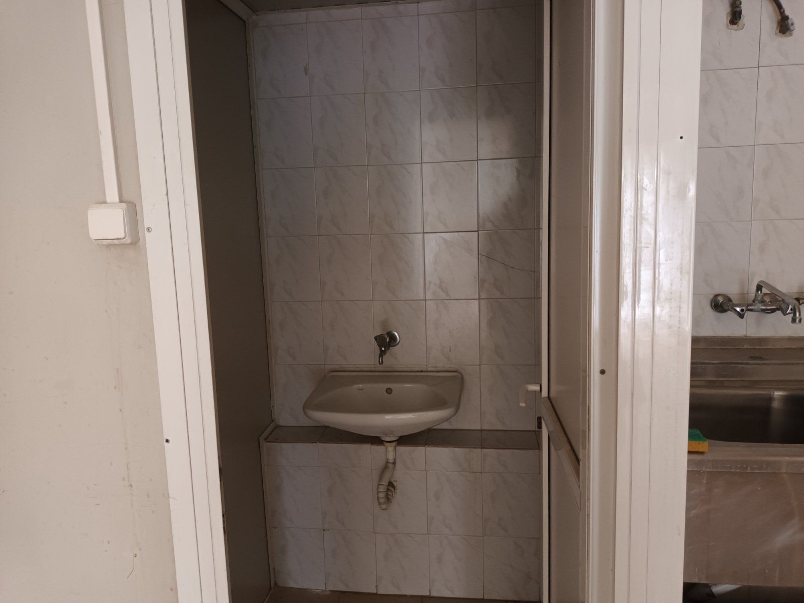 店面出租Nea Sepolia (Peristeri)