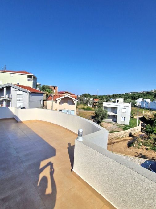 Luxury home in Dobra Voda 10