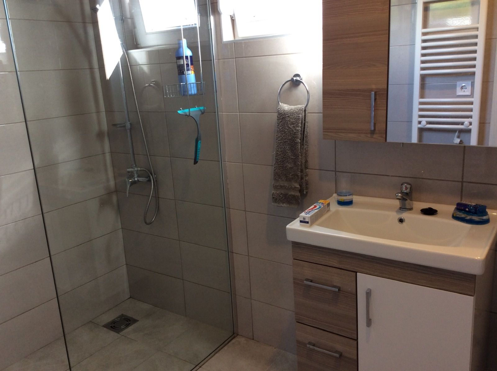 Spacious 3 Bedroom Apartment in Lapcici, Budva 9