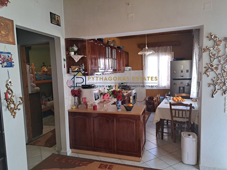 Photo 286593706