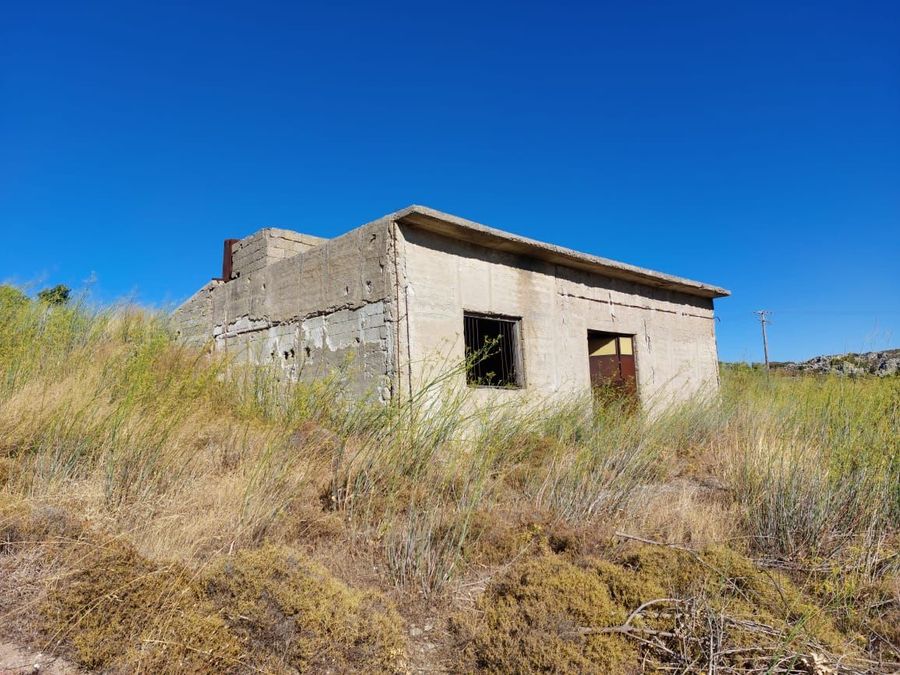 Plot of land with an olive press in Messa Apidi, Sitia.