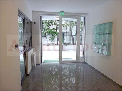 Photo 292990822