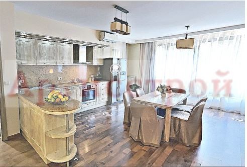 Снимка 293068963