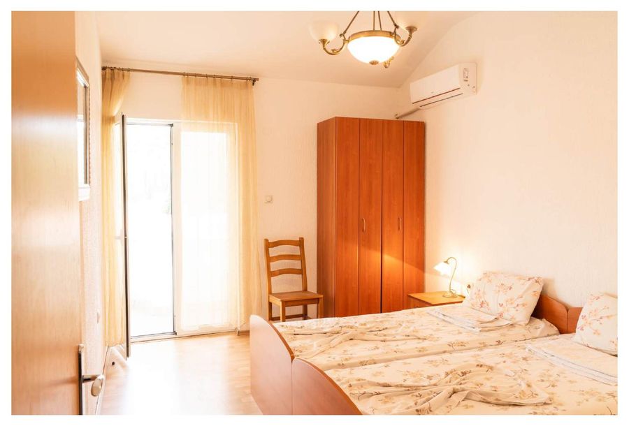 Investment Opportunity — Block of Apartments, Sutomore 5