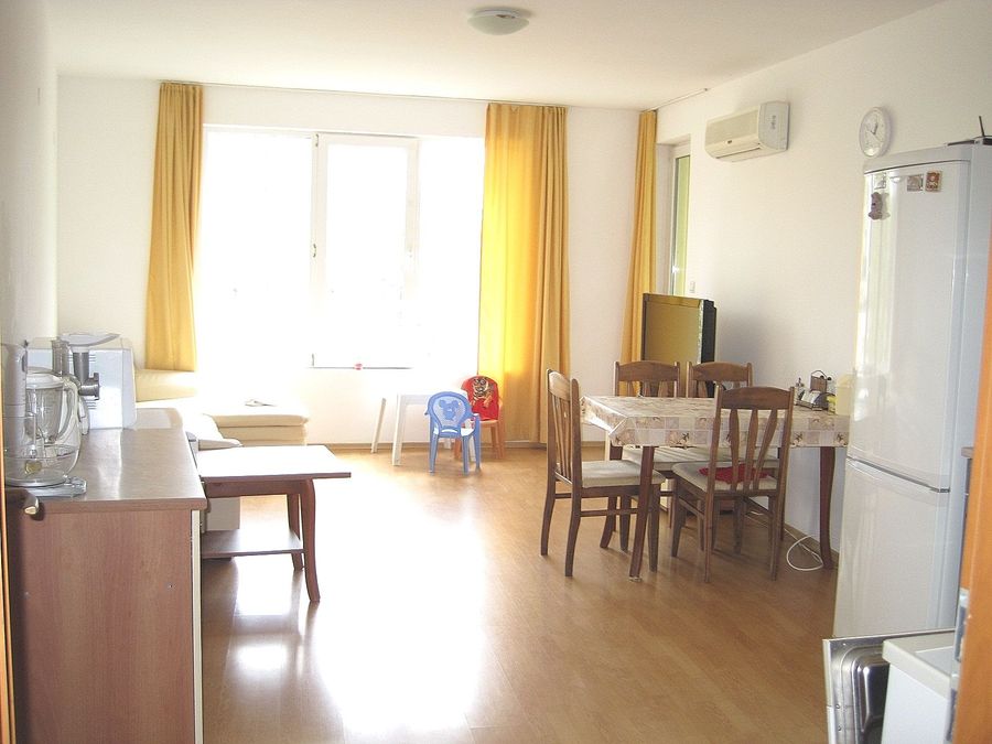 Снимка 293884888