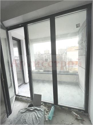 Снимка 296375509