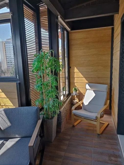 Снимка 298157947