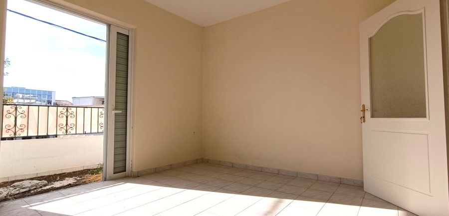 Photo 299750665