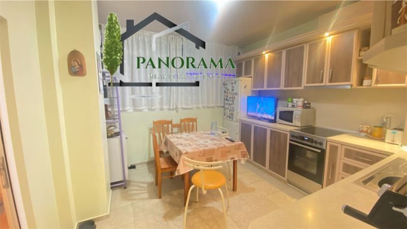 Снимка 300983935