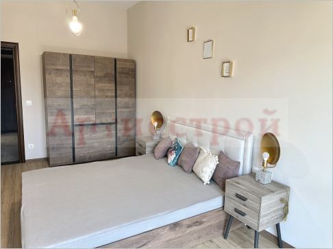 Снимка 301268803