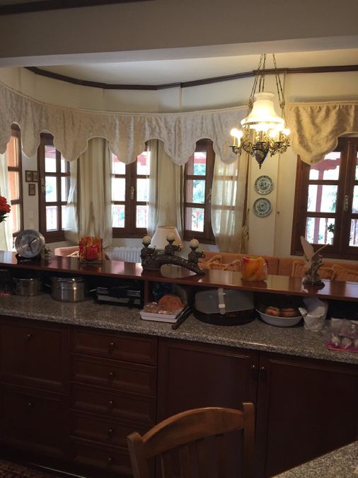 Photo 303737506