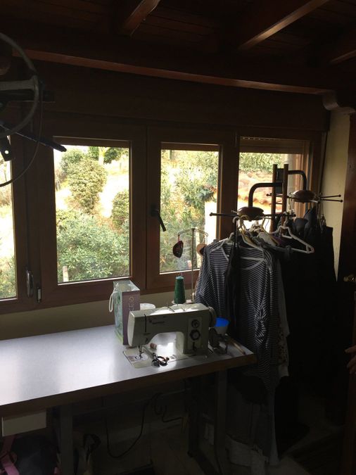 Photo 303737509