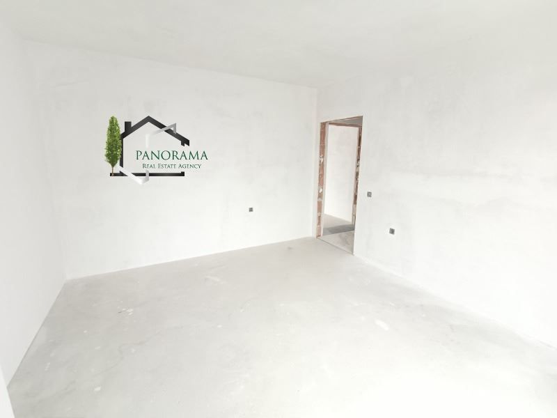 Снимка 303744013