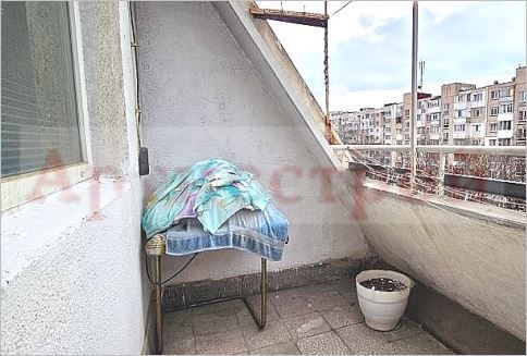 Снимка 304007902