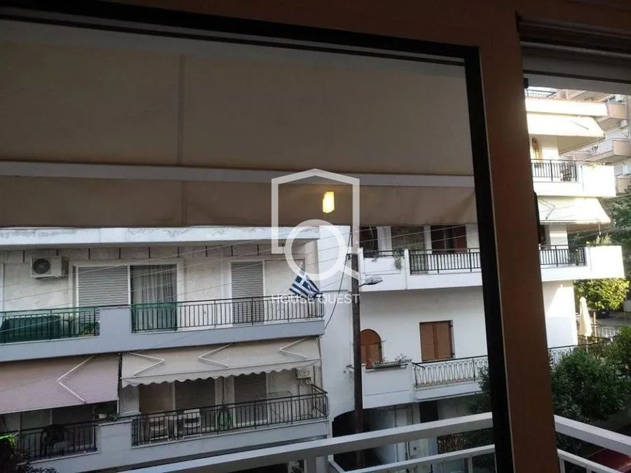 Photo 304424179