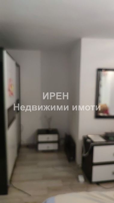 Снимка 305345536