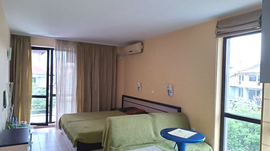 Снимка 305430508