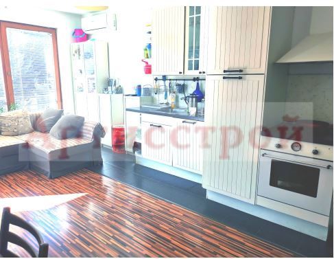 Снимка 305448541