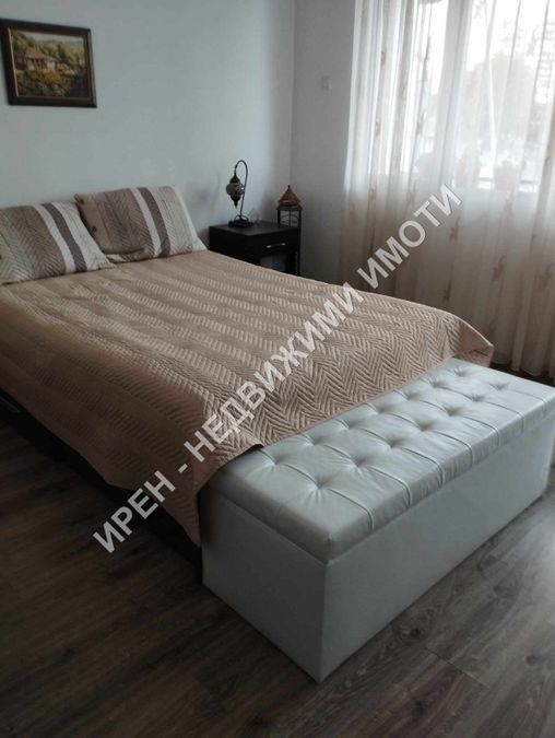 Снимка 305545798