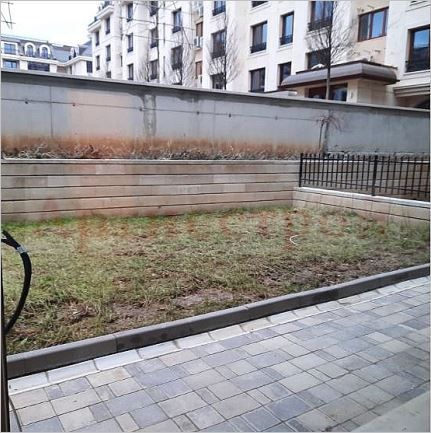 Photo 306346903