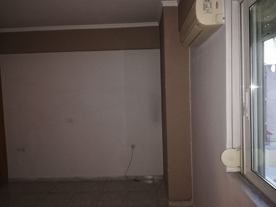 Photo 306836038