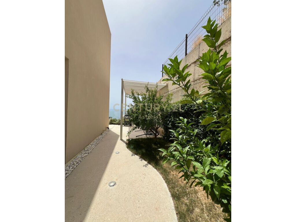 Apartament në shitje Dhërmi