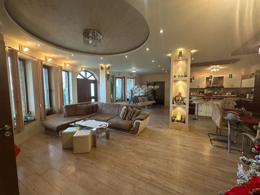 Снимка 309139360