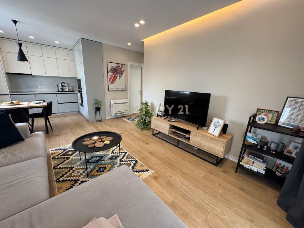 Apartament në shitje Liqeni I Thatë