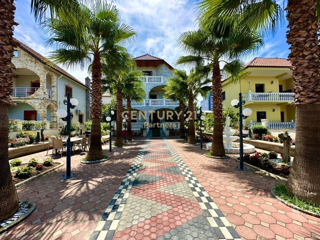 Vilë në shitje Astiri