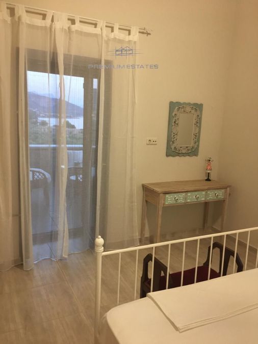 Photo 312344233