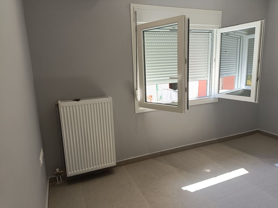 Μεζονέτα στον Πειραιά - Εικόνα 4