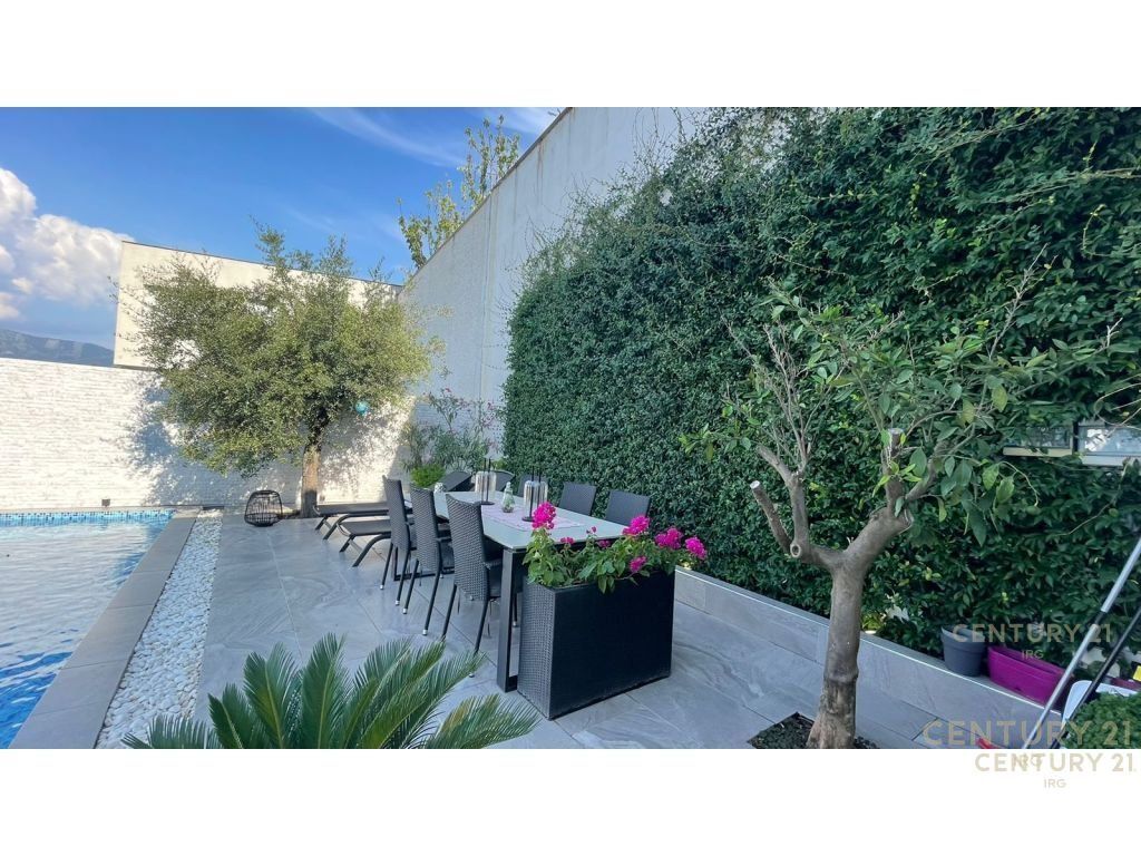 Vilë në shitje Kodra e Diellit 2