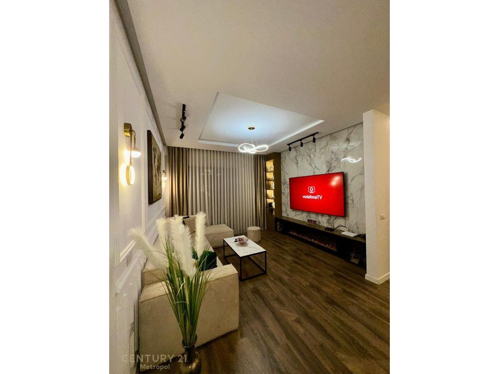 Apartament në shitje Ish-Fusha e Aviacionit