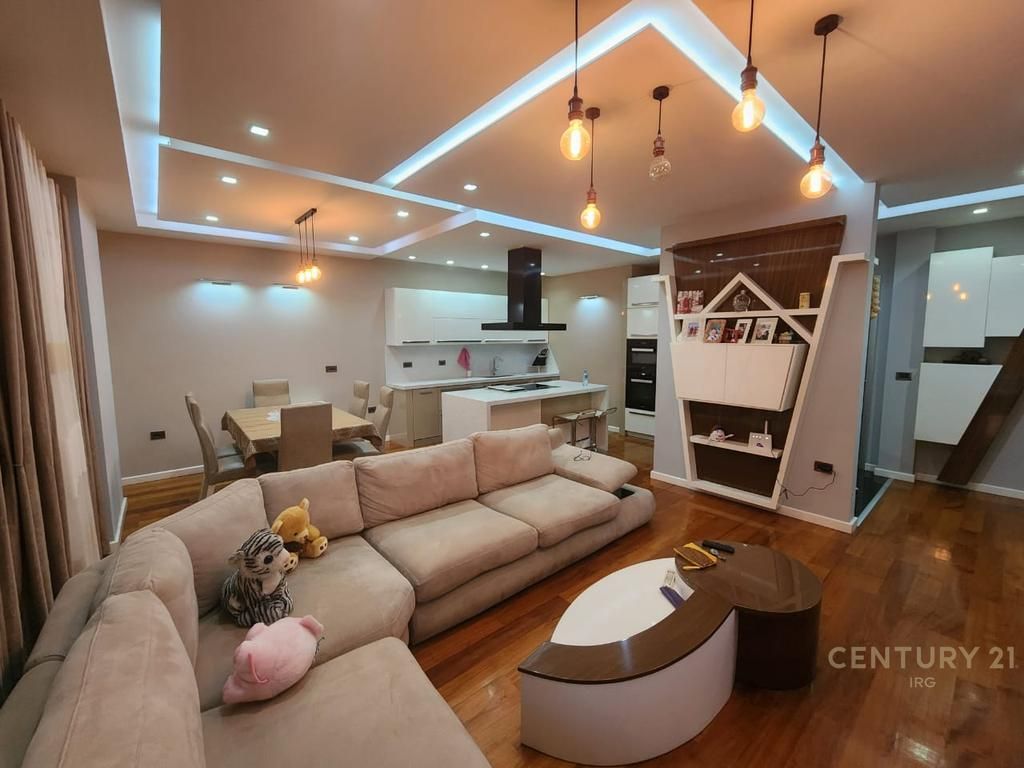 Apartament me qira Hipoteka