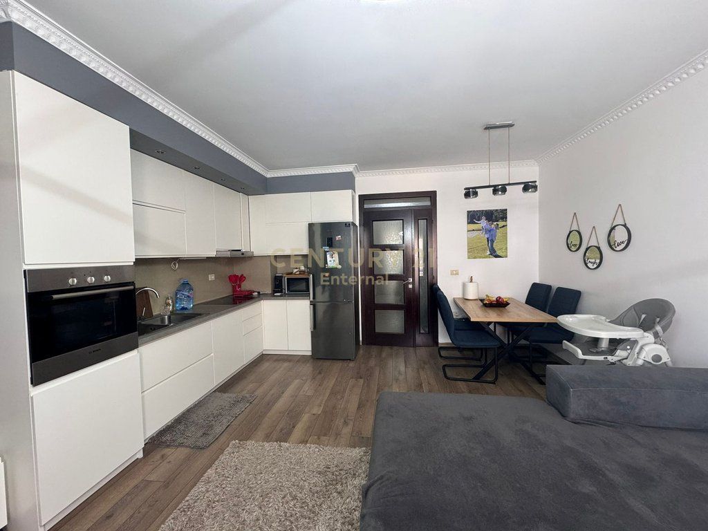 Apartament në shitje Fresku