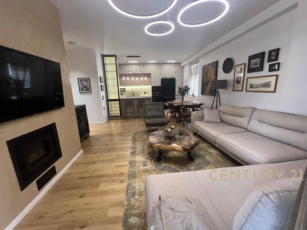 Apartament me qira Bllok