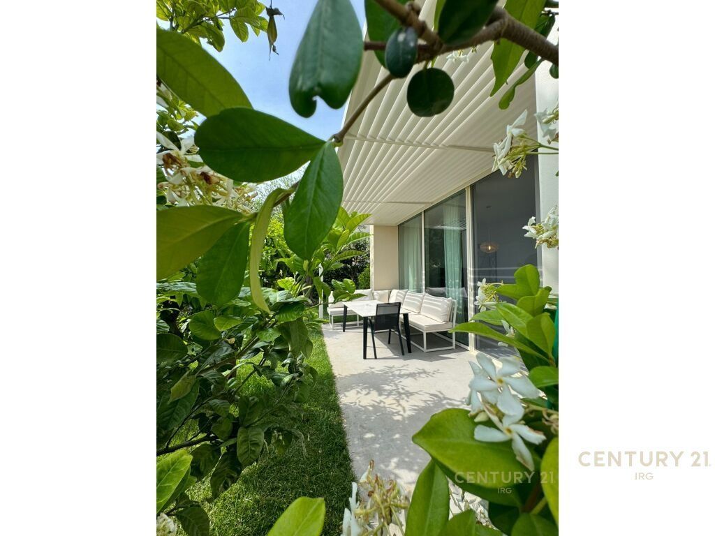 Apartament në shitje Dhërmi