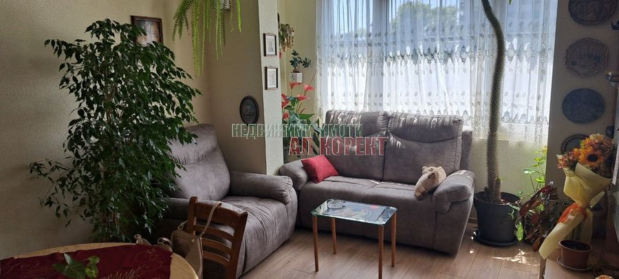 Снимка 318165133