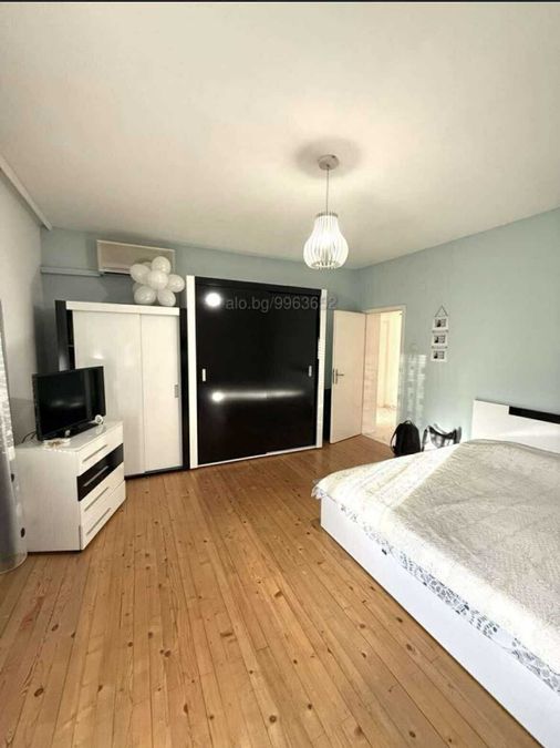 Снимка 318760978