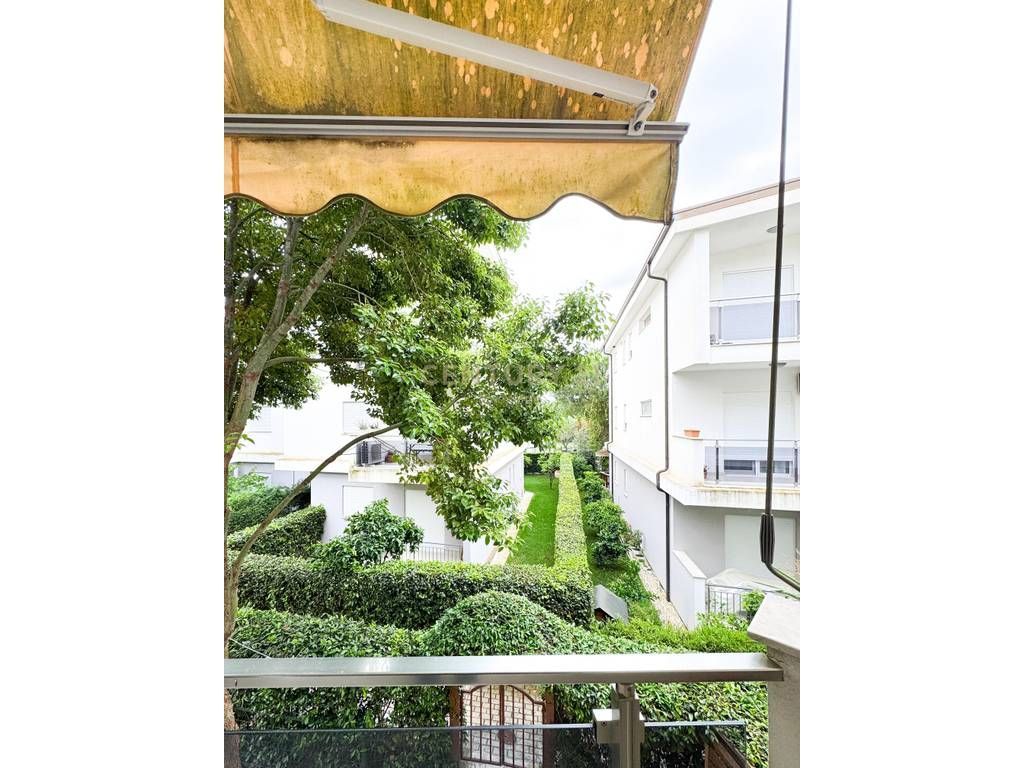 Apartament në shitje Gjiri I Lalzit