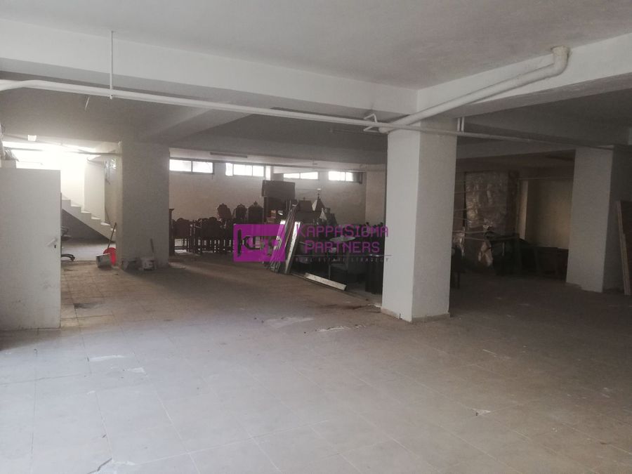 Photo 320425102