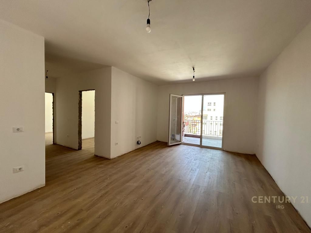 Apartament në shitje Laprakë