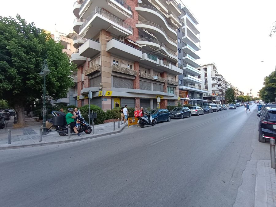 Photo 320704612