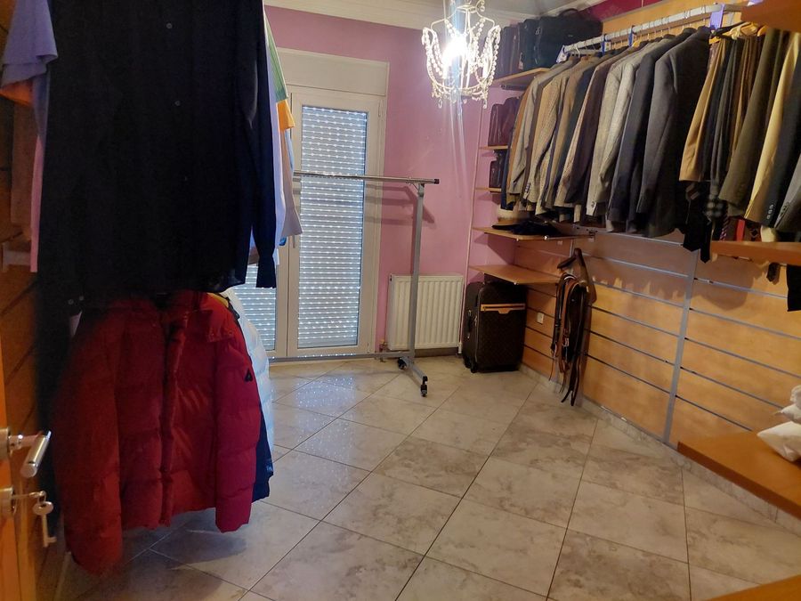 Photo 321027622