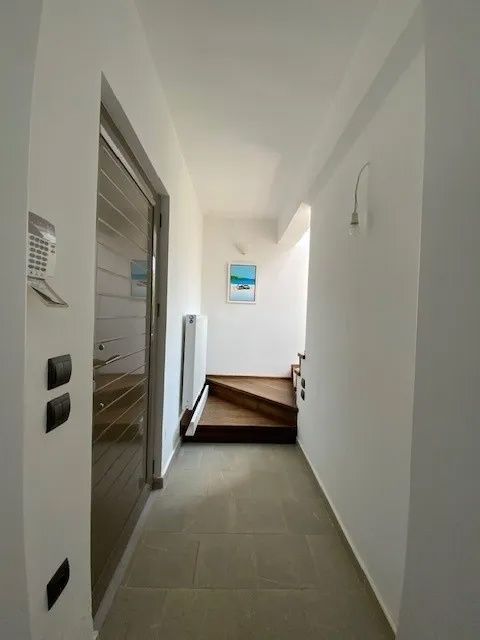 Photo 321085588