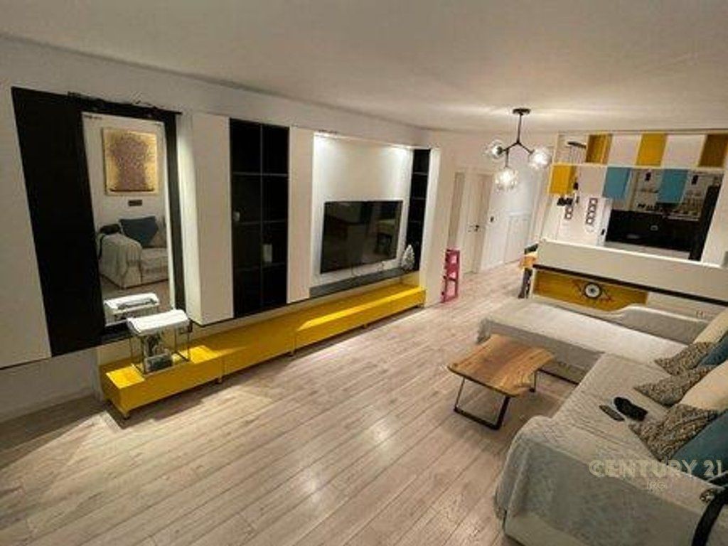 Apartament në shitje Rr. e Durresit