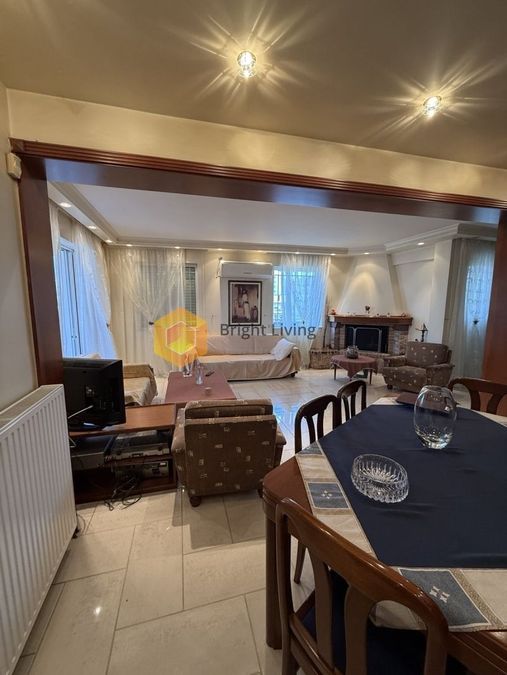 Γκαρσονιέρα στον Πειραιά - Εικόνα 3