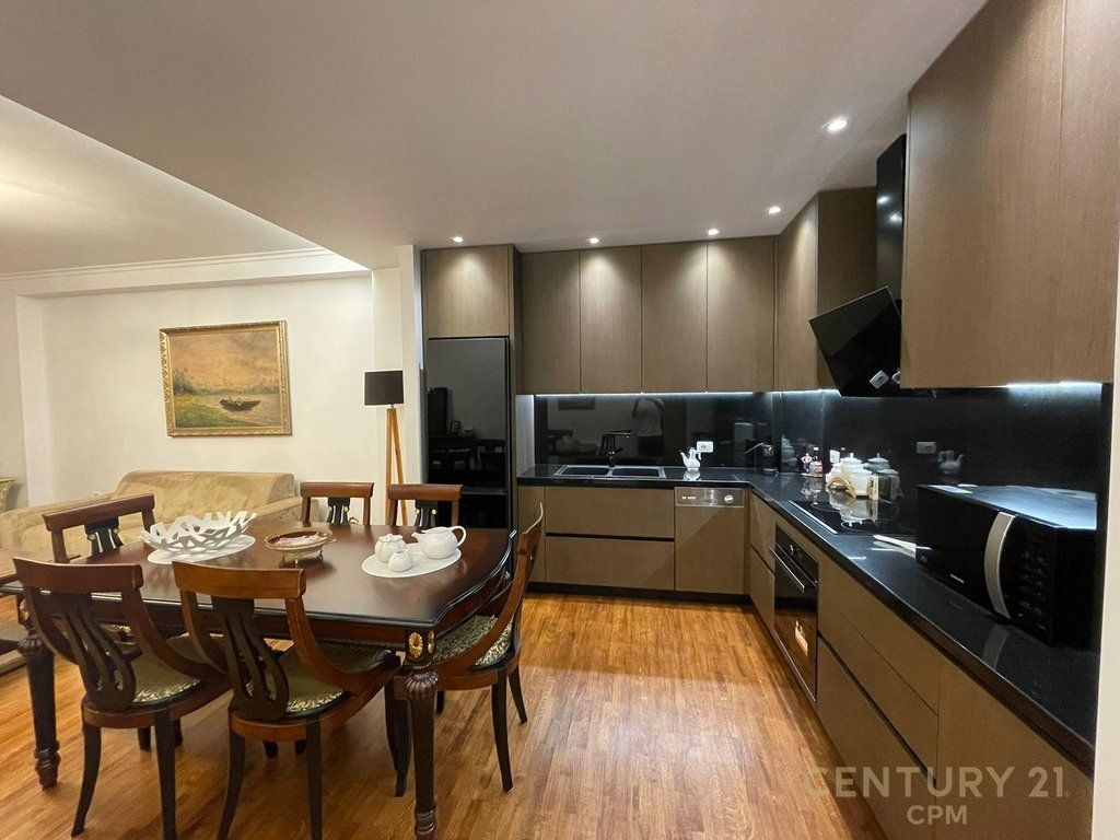 Apartament në shitje Liqeni I Thatë