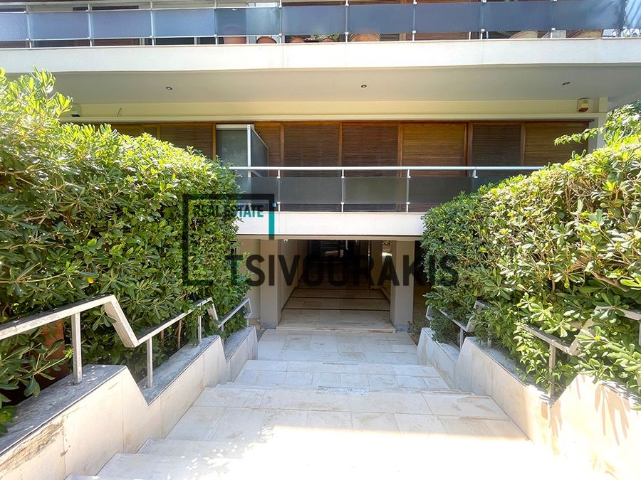 Photo 322567357