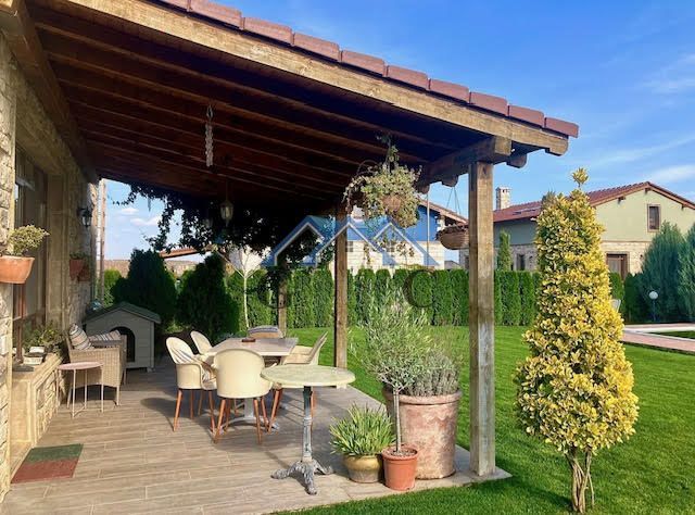 Снимка 323610541